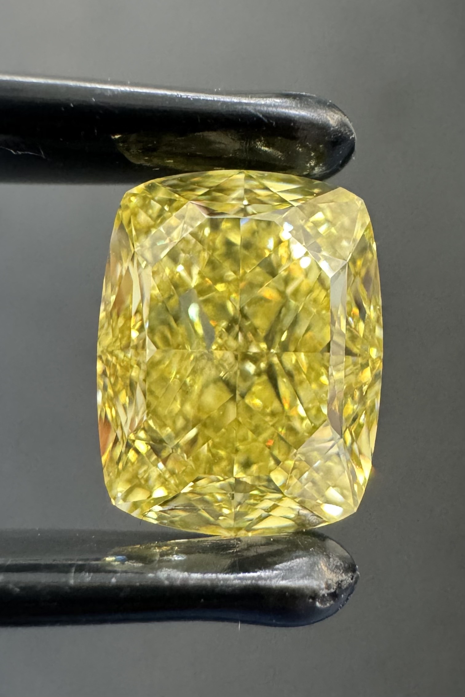 3.26ct Cushion SINGLE